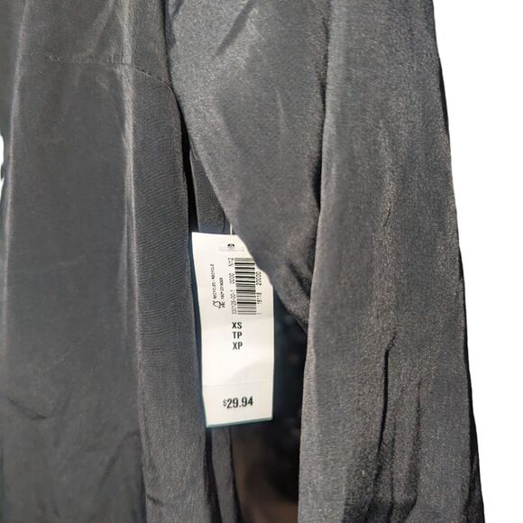 COPY - Old Navy Black Long Sleeved Dress NWT Size XS - Picture 3 of 3
